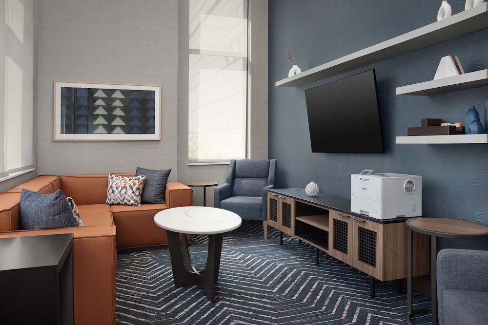 Homewood Suites By Hilton Portsmouth Downtown photo 22