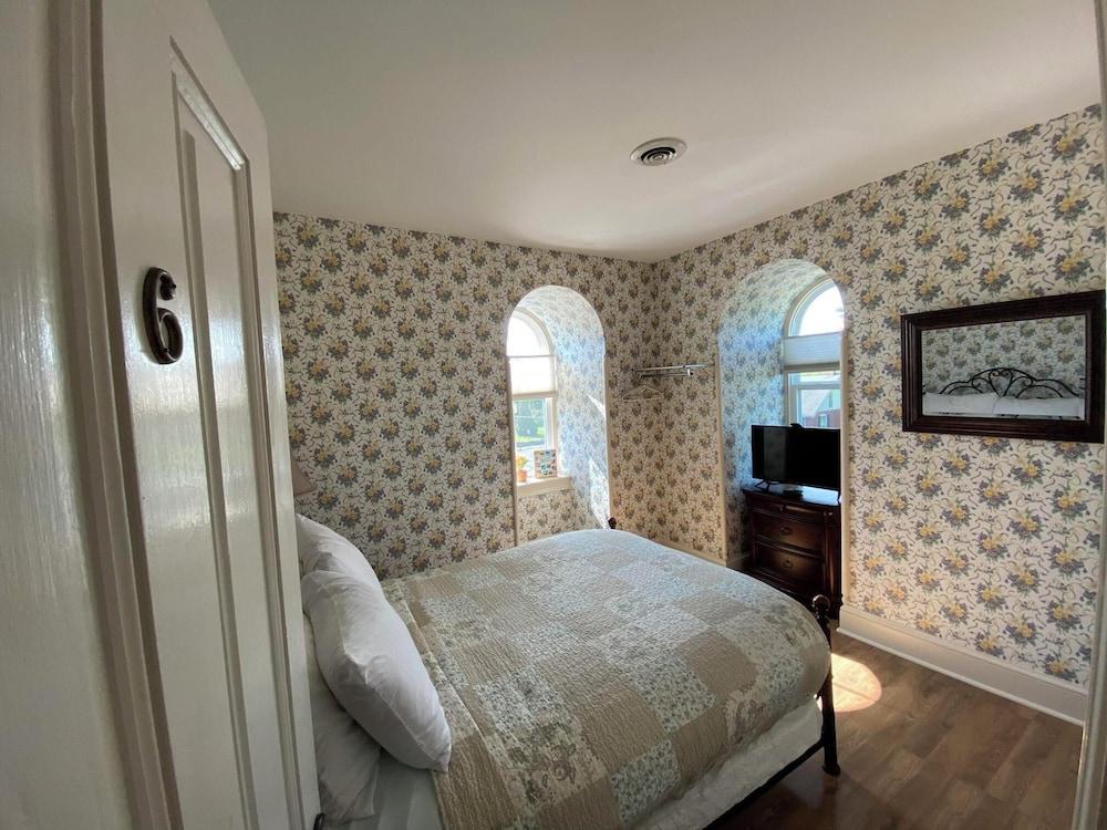 Greystone Manor Bed & Breakfast photo 9