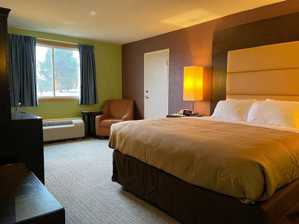 Clarion Inn photo 41
