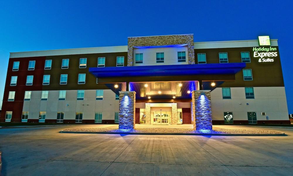 Holiday Inn Express & Suites Perryville by IHG photo 39