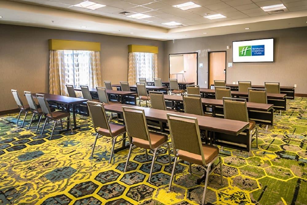 Holiday Inn Express & Suites Salt Lake City South - Murray by IHG photo 5