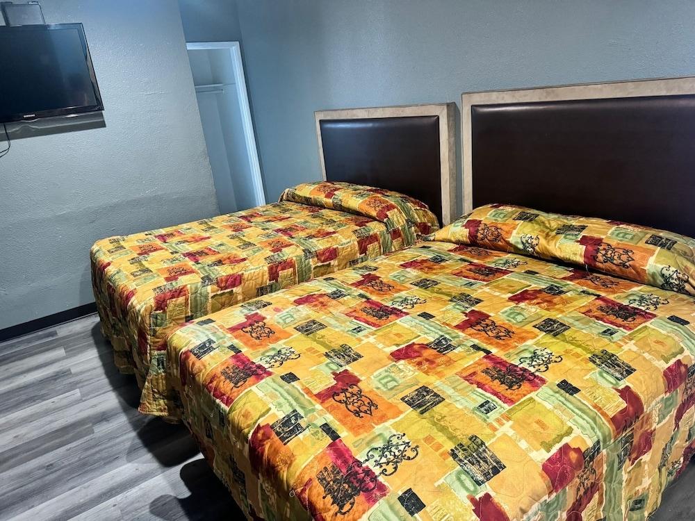 Kings Castle Motel photo 9