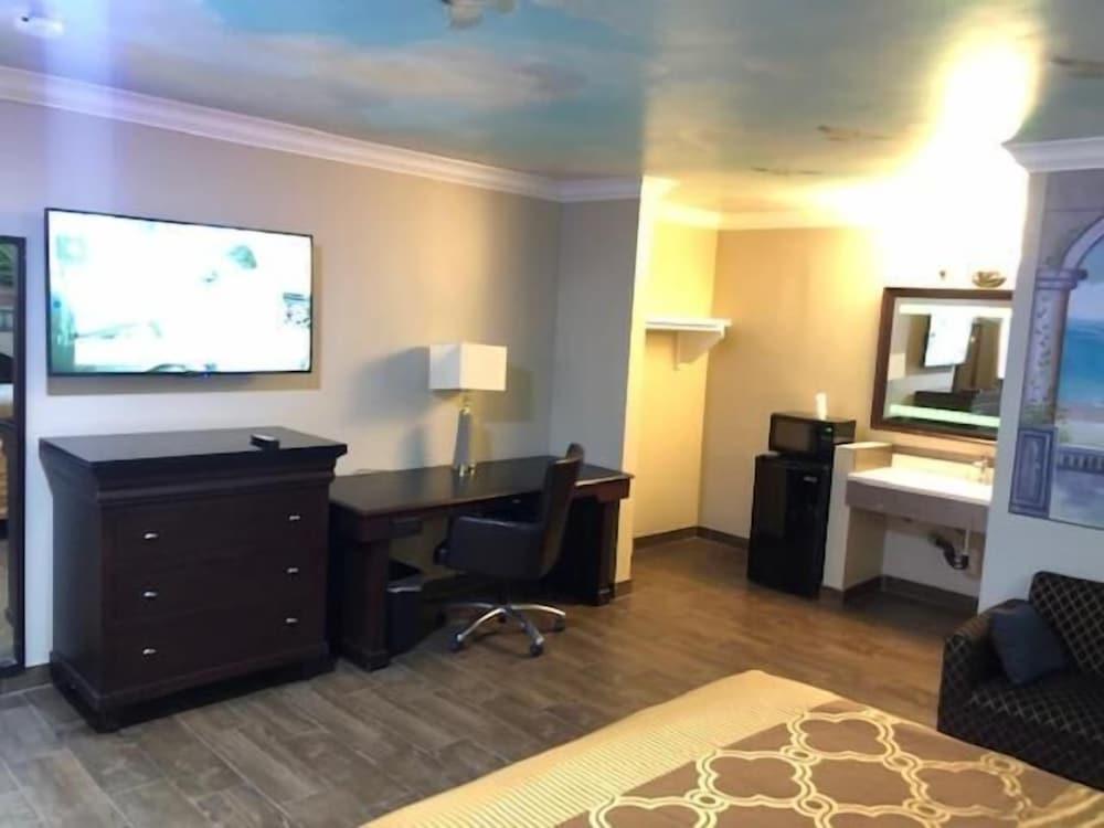 Mesa Motel photo 31