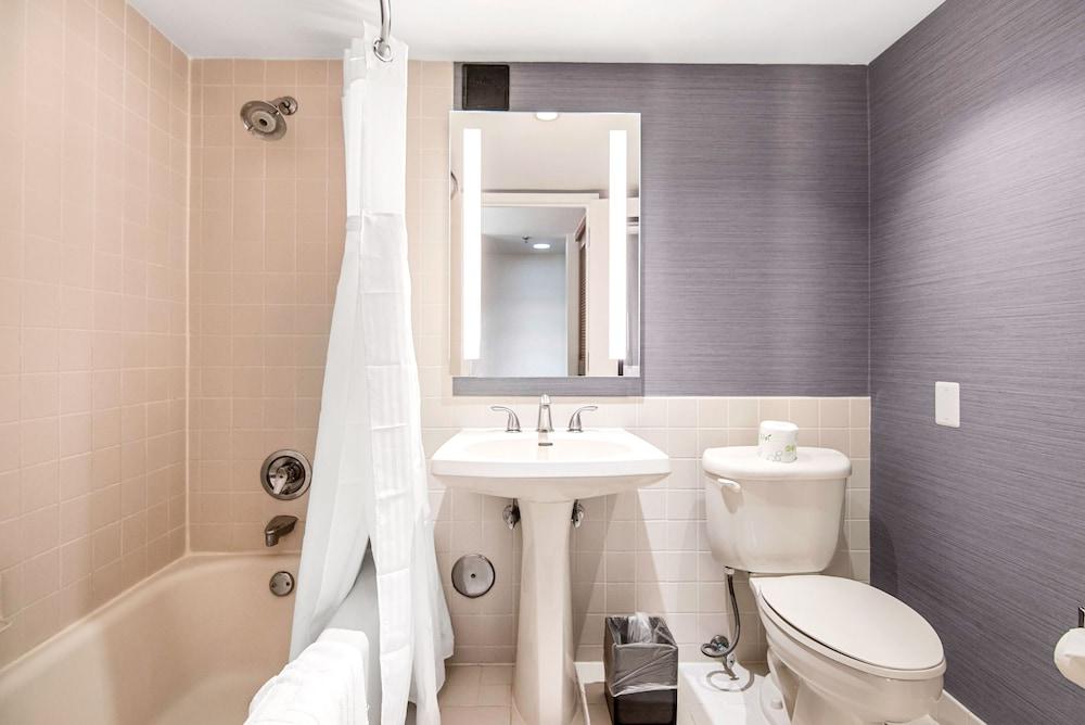 Miami Lakes Hotel photo 35