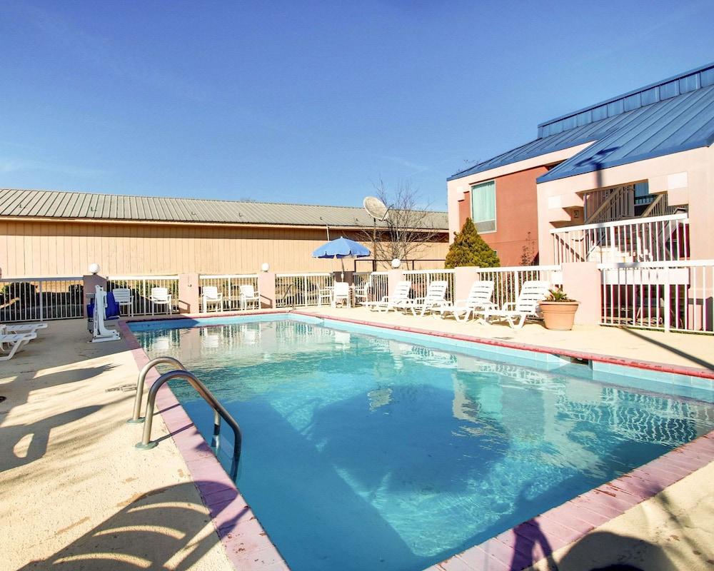 Quality Inn Brookhaven photo 20