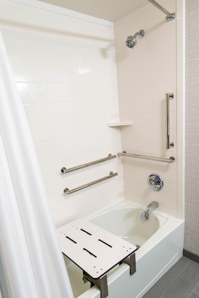 Hampton Inn Paris photo 29