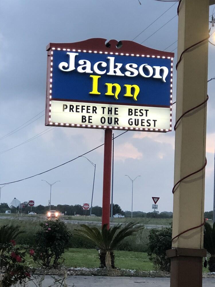 Jackson Inn photo 20