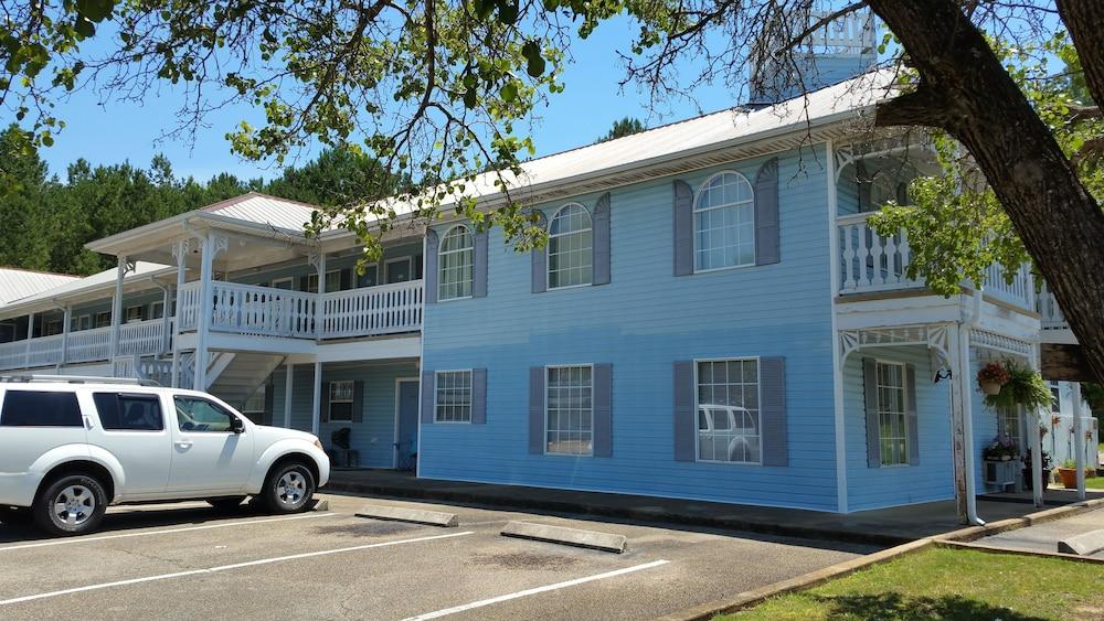 Victorian Inn photo 40