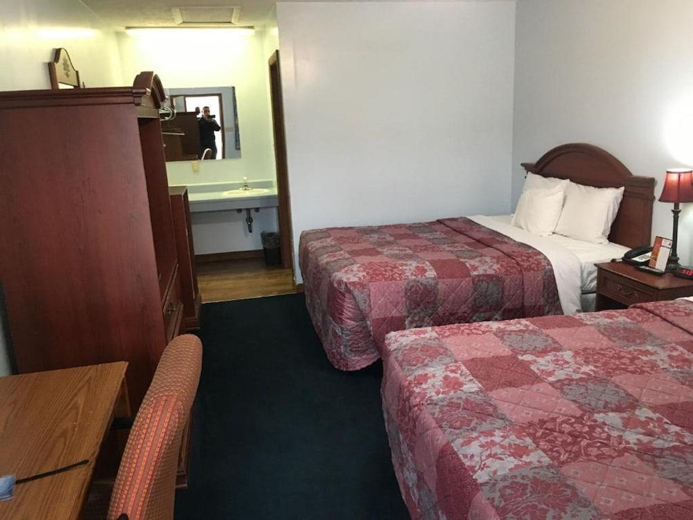 Huggy Bear Motel photo 7