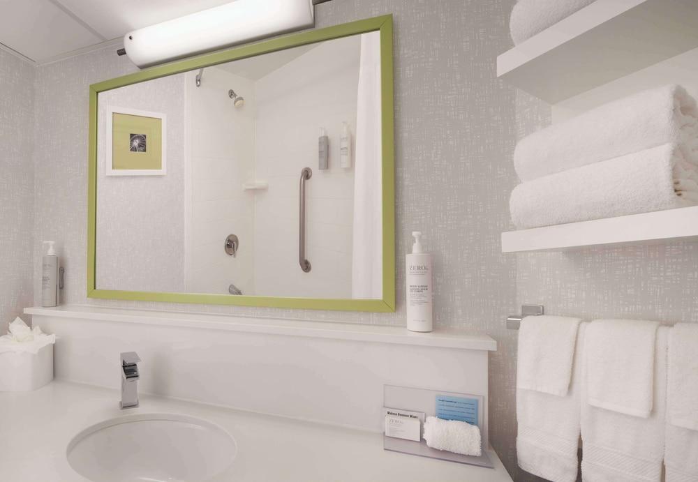 Hampton Inn Southlake photo 11