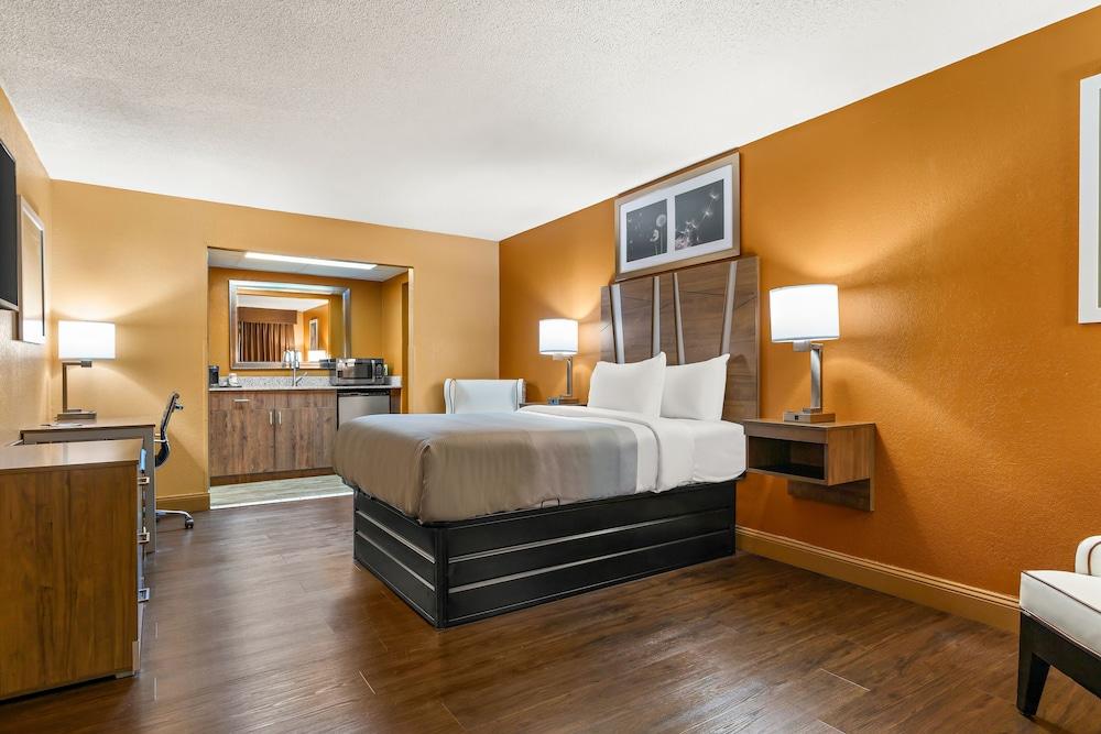 Quality Inn & Suites Corinth West photo 22