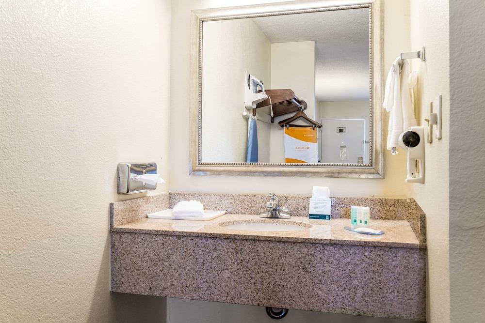 Quality Inn Battleboro - Rocky Mount photo 20