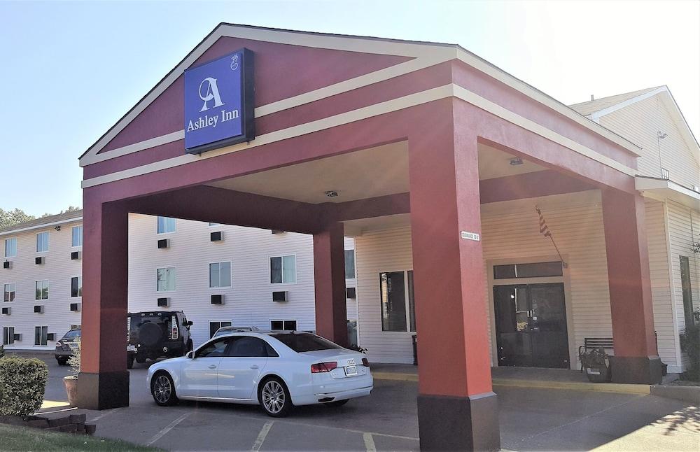 Quality Inn Ponca City photo 13