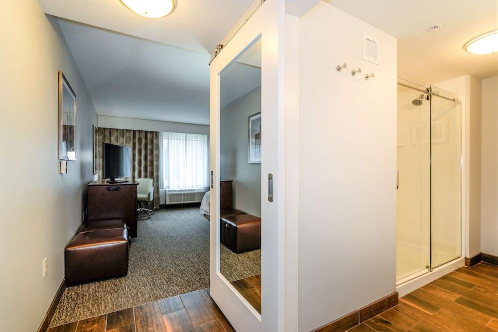 Hampton Inn Brighton photo 17