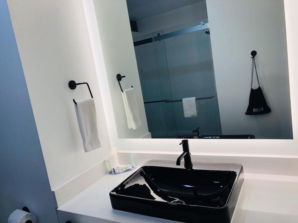 Hy-Lo Hotel, an Ascend Collection Hotel photo 51