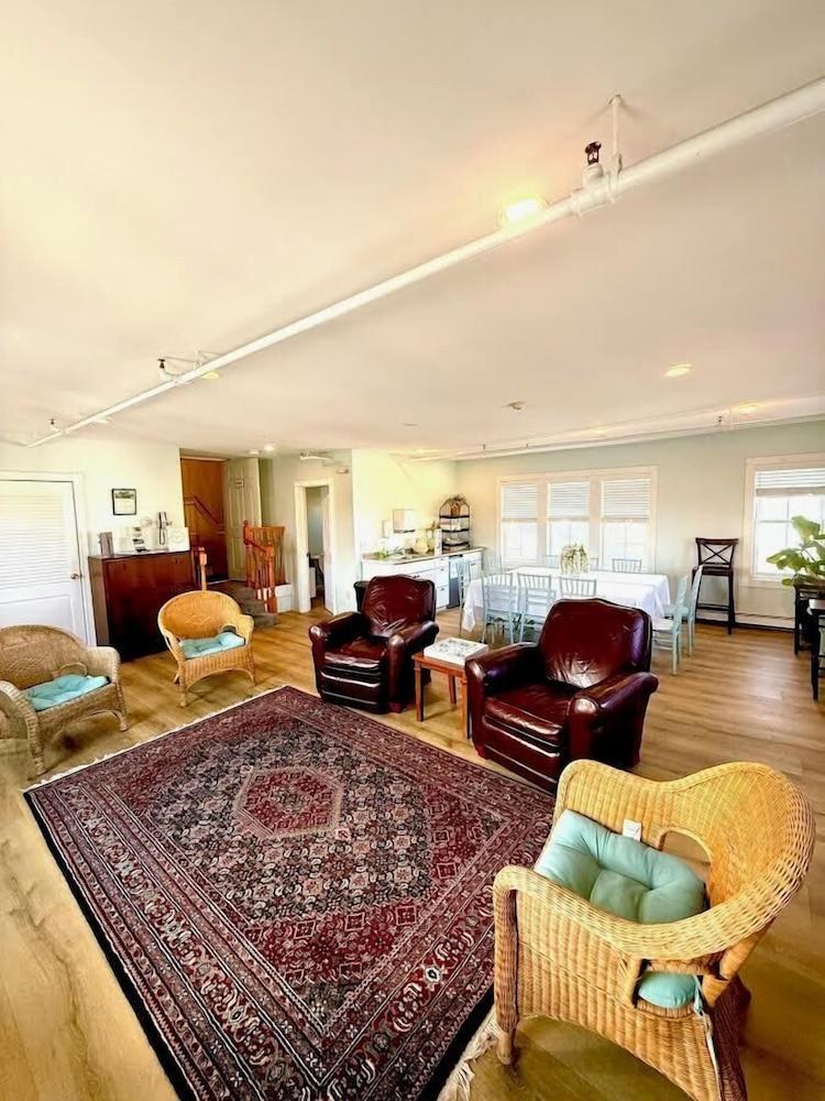 The Glen Cove Hotel & Restaurant photo 43