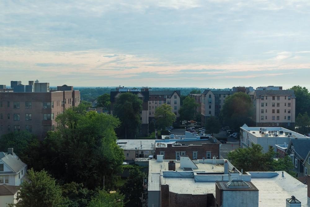 Holiday Inn Express New Rochelle by IHG photo 58