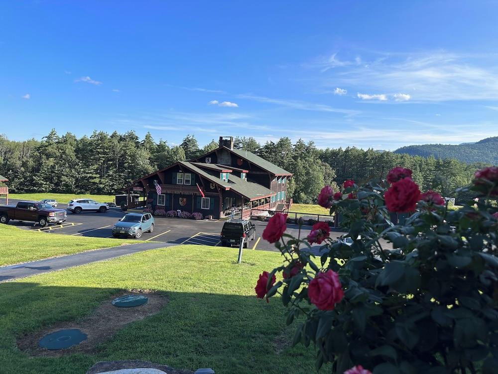 Swiss Chalets Village Inn photo 1