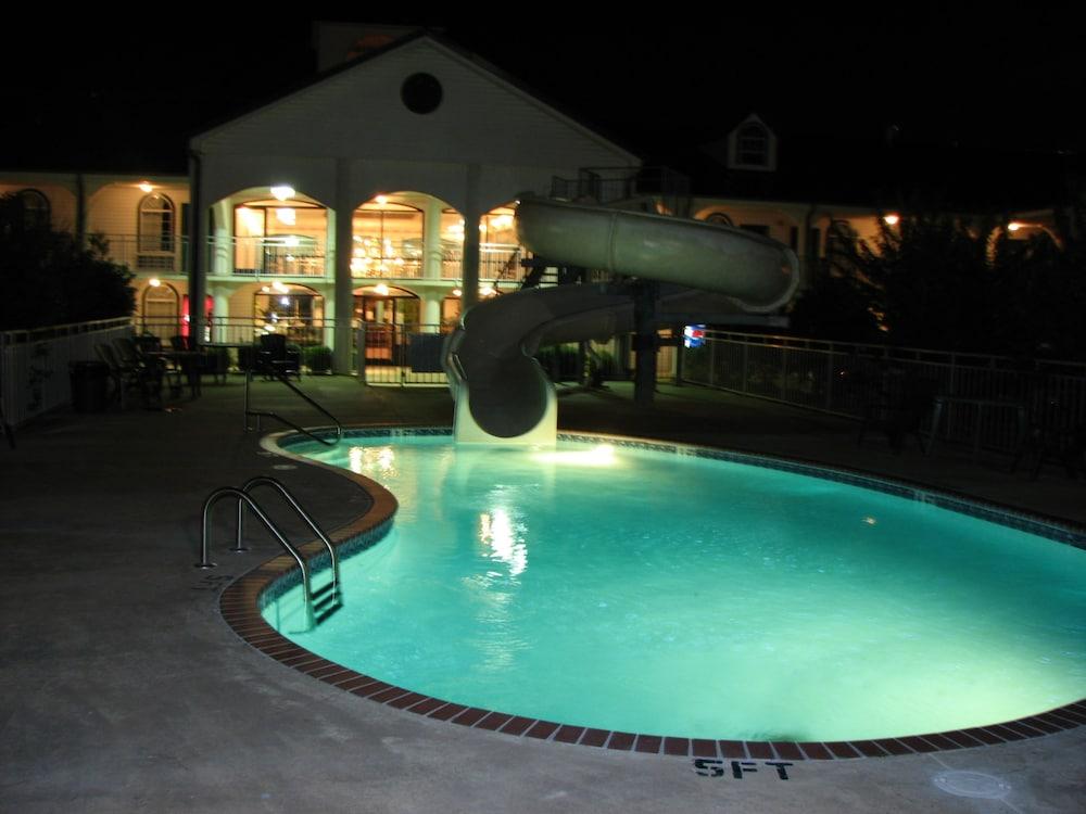 Americana Inn photo 9