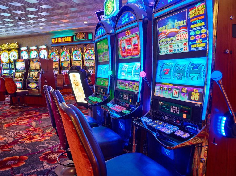 California Hotel and Casino photo 8