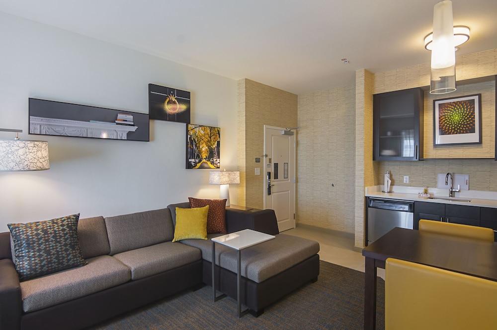 Residence Inn by Marriott Denton photo 14