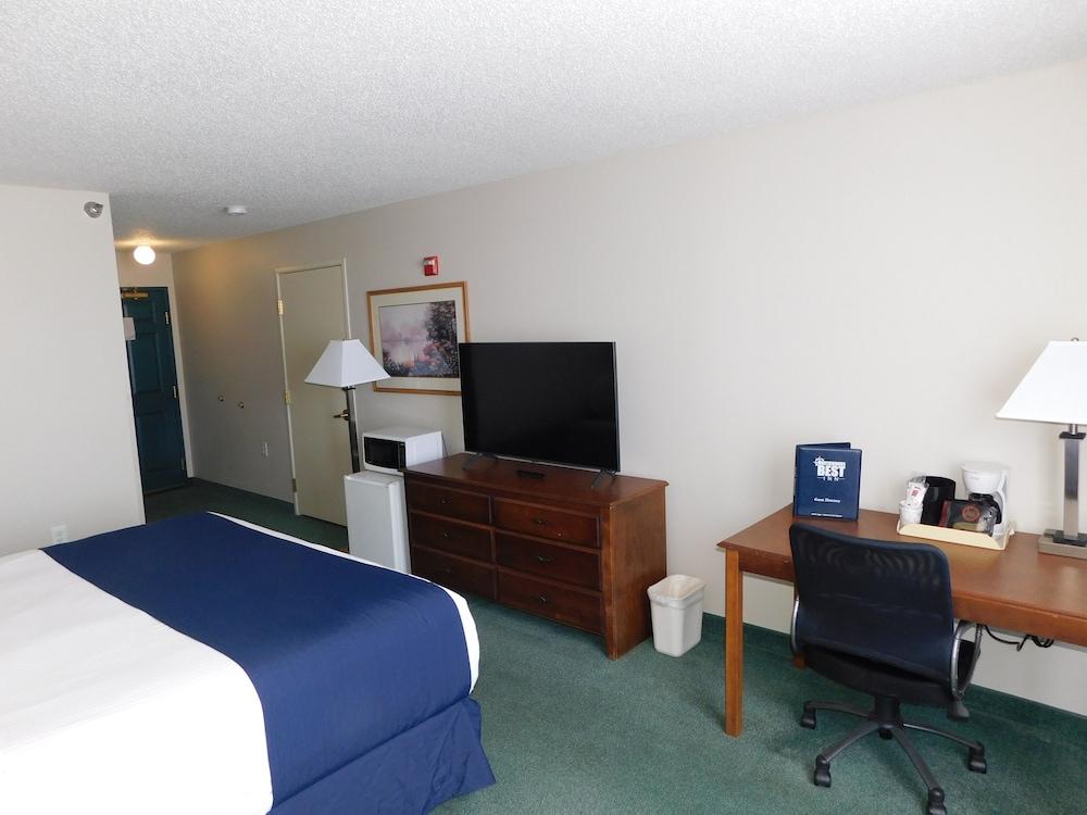 Northwoods Best Inn -Turtle Lake photo 9