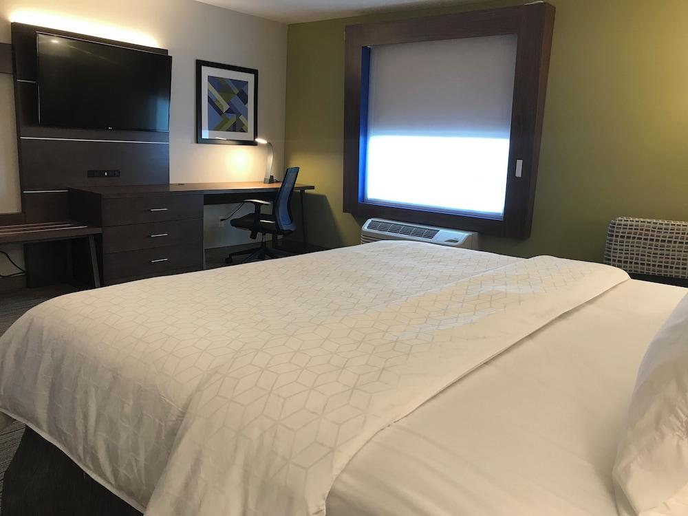 Holiday Inn Express & Suites Hannibal - Medical Center by IHG photo 6