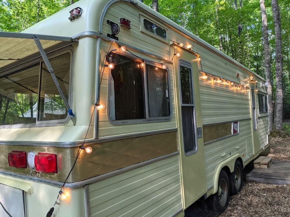 POV Lake Resort & Glamping Campground photo 57
