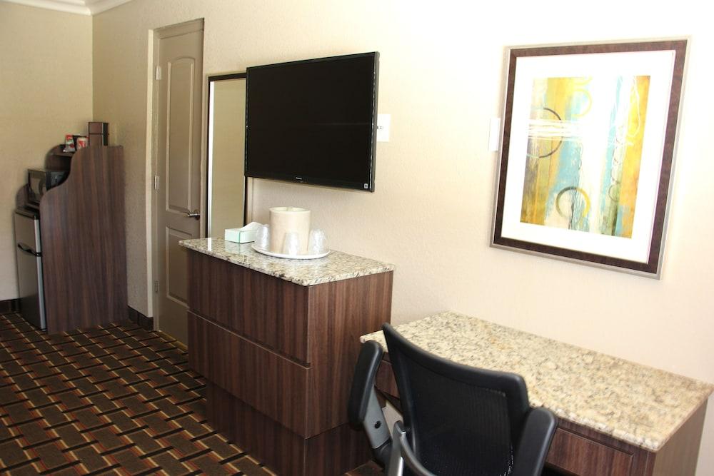 Budget Inn photo 7