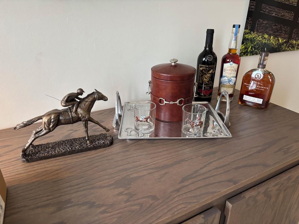 Hotel Thoroughbred photo 8