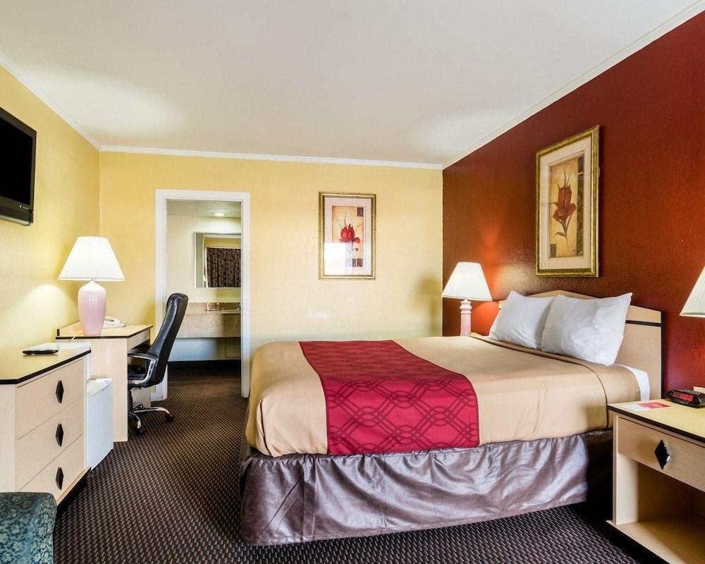 Meadow Acres Inn photo 22