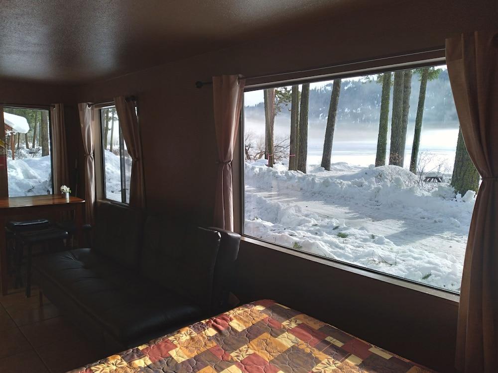 Silver Beach Resort photo 2