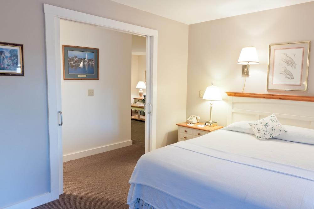 Mount Battie Inn photo 7
