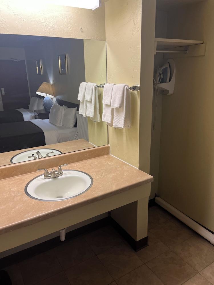 Richland Inn photo 10