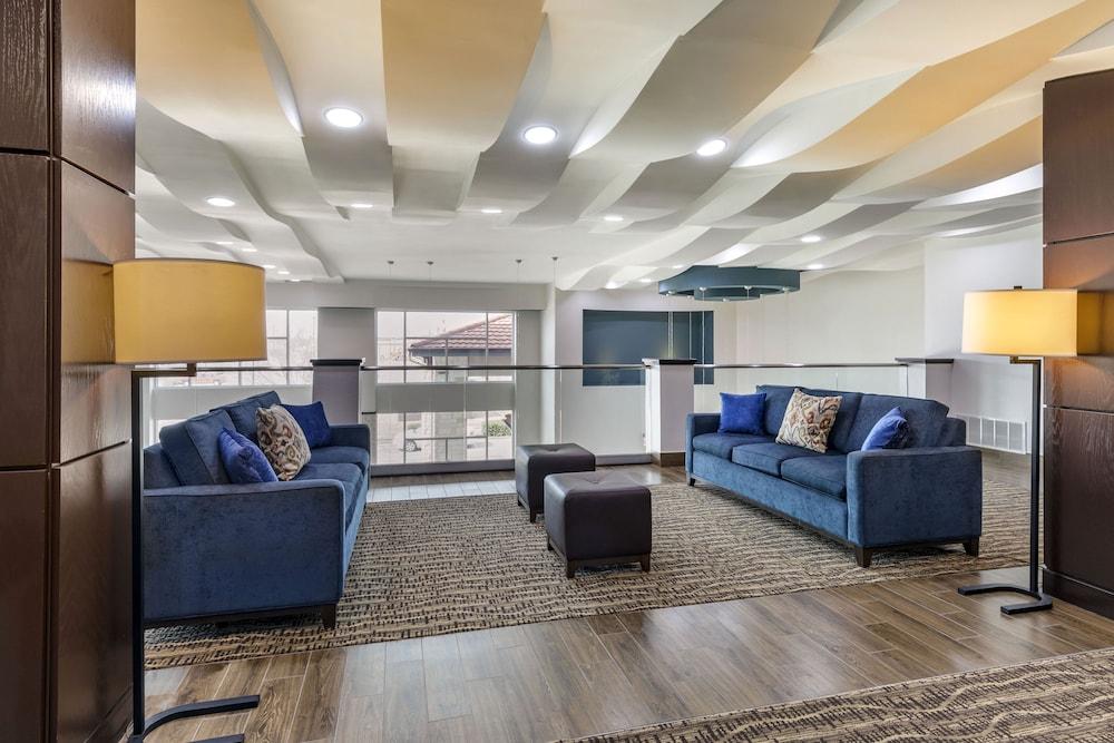 Comfort Suites Granbury photo 5