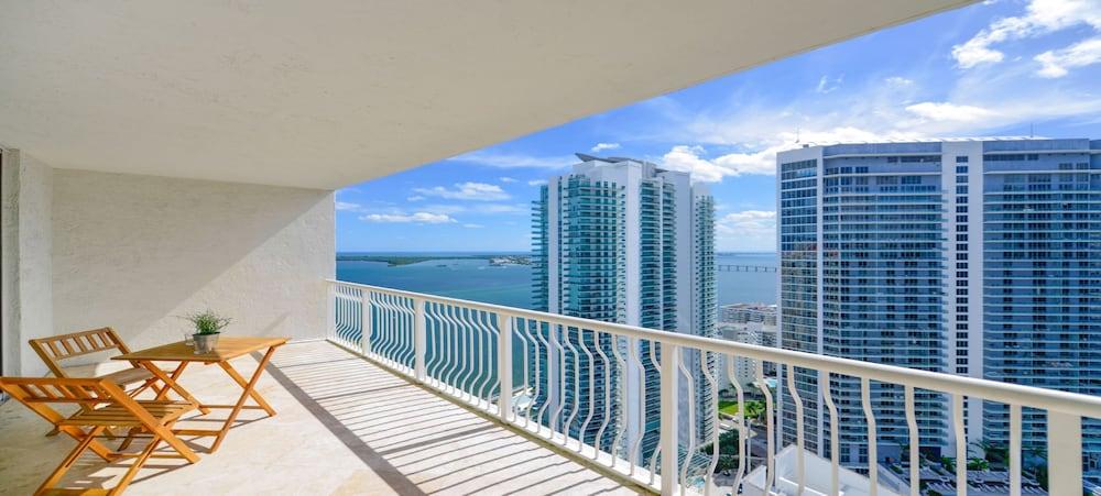 Icon Residences photo 10