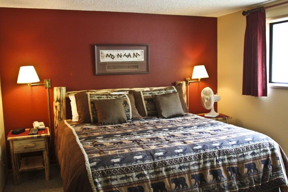 Edelweiss Condominiums photo 2