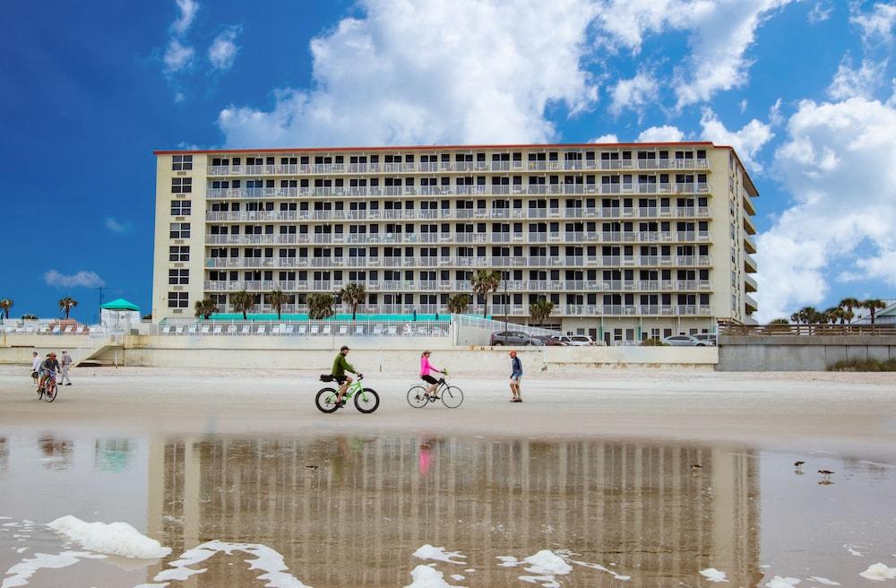 Harbour Beach Oceanfront Resort photo 20