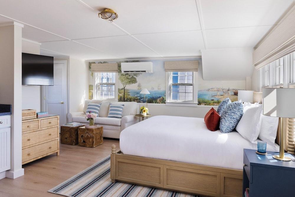 The Cottages at Nantucket Boat Basin photo 36
