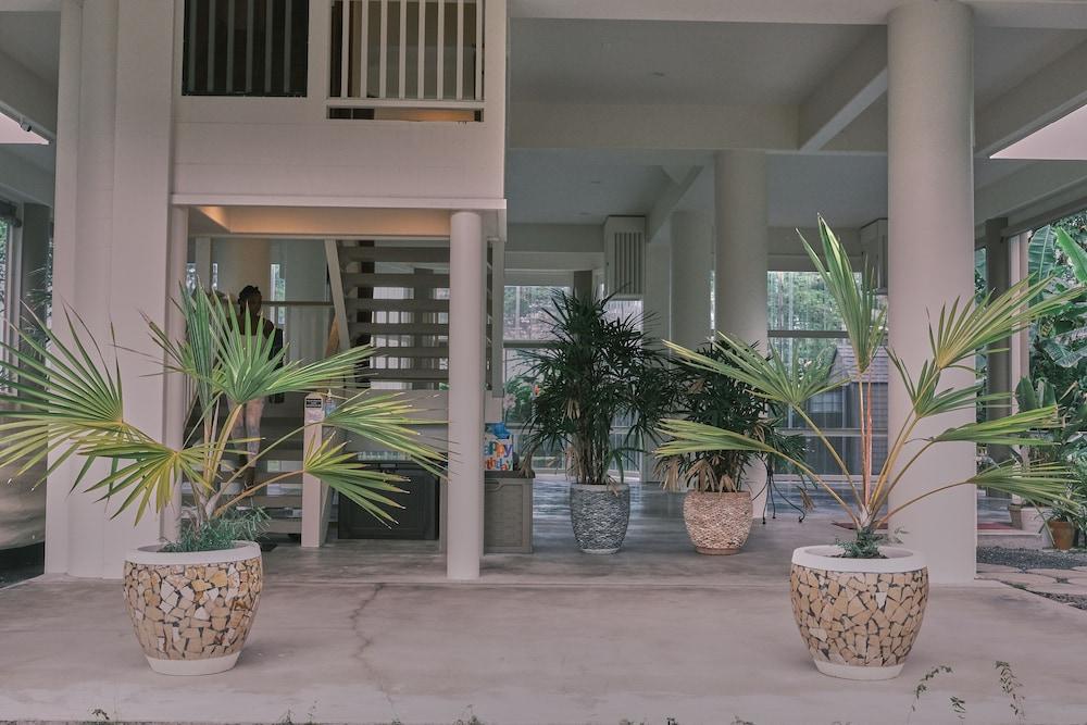 Hilo Beach House Inn photo 2