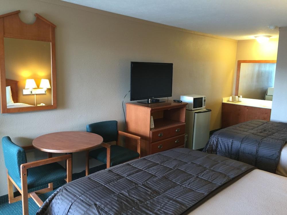 Budget Inn photo 7