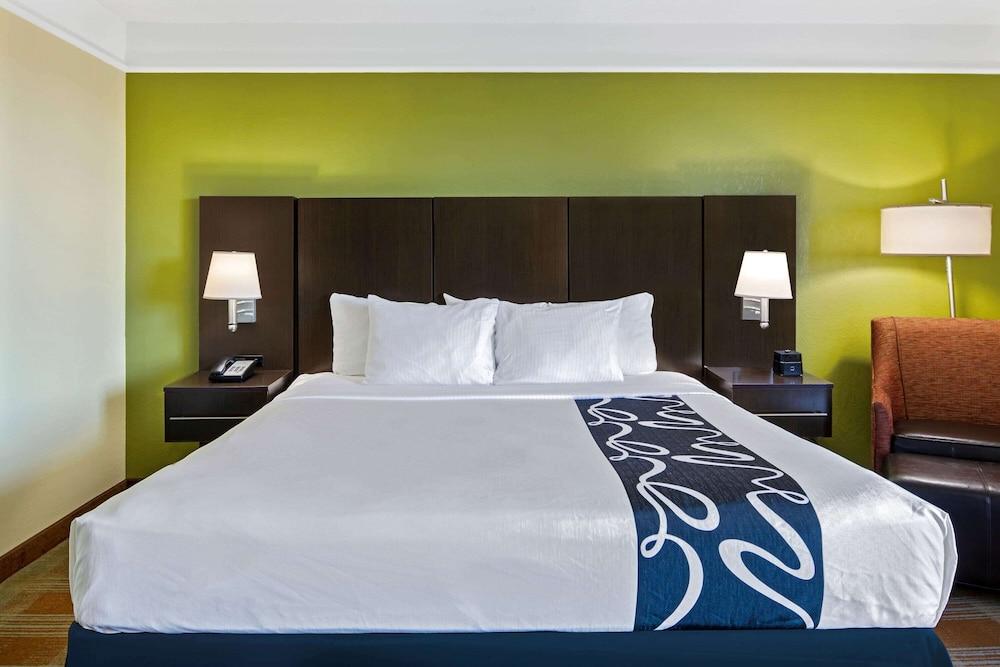 La Quinta Inn & Suites by Wyndham Atlanta South - Newnan photo 22
