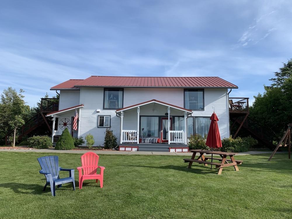 White House Inn on the Waterfront — hotel in Homer