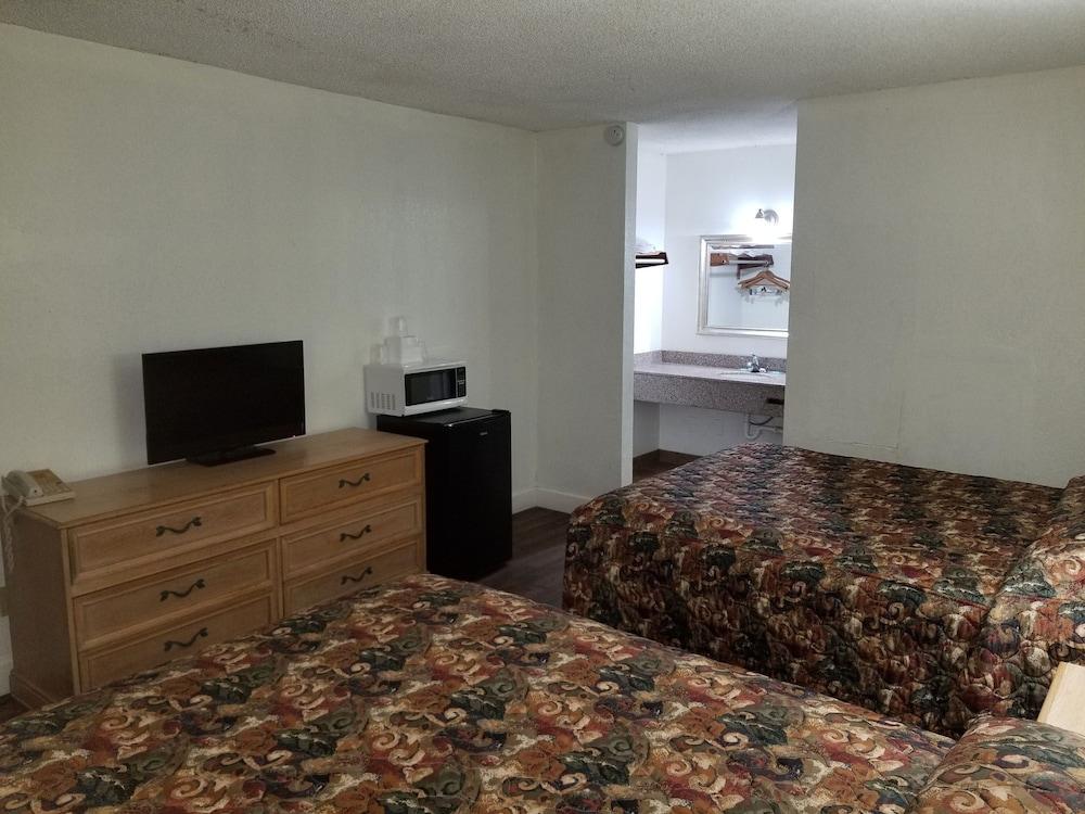 Econo Inn photo 21