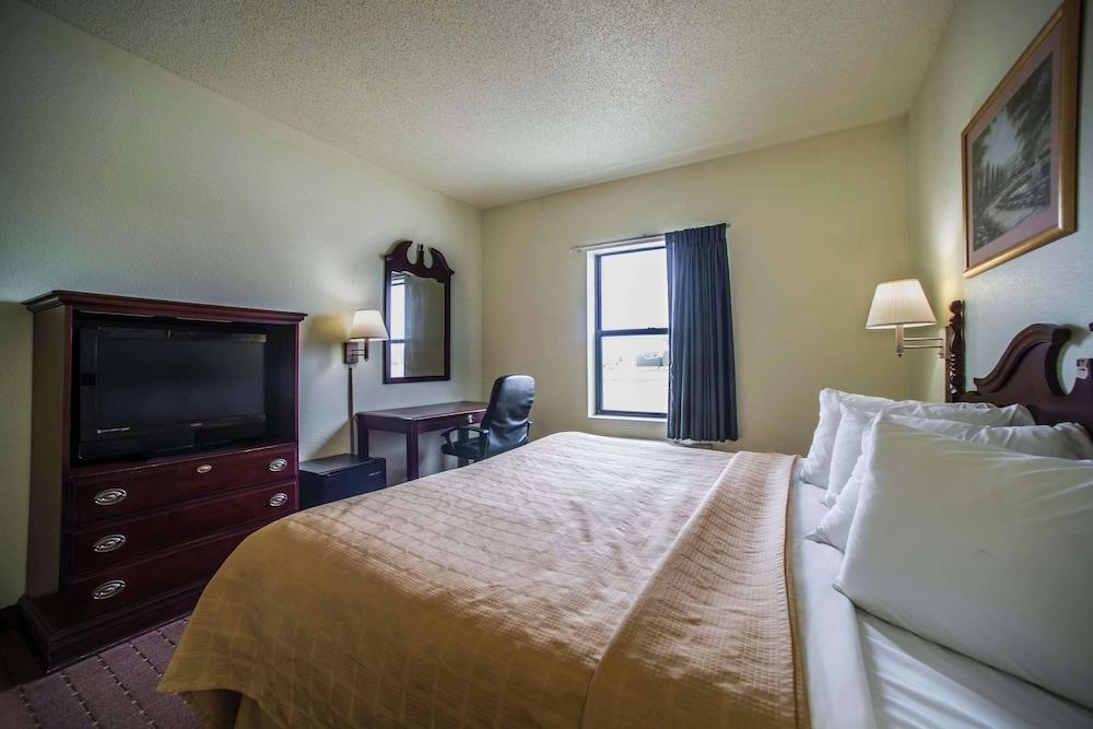 Quality Inn Harrisburg photo 6