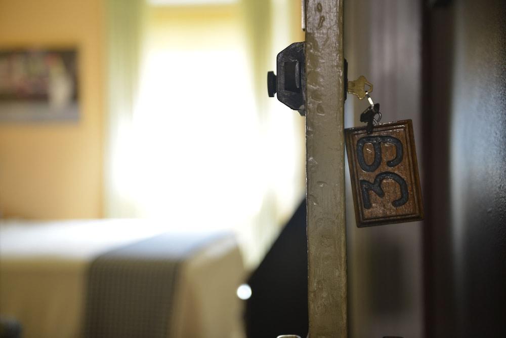 Tabard Inn photo 13