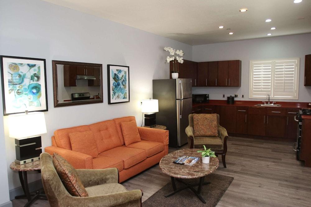 BLVD Hotel and Studios Universal-Hollywood, an Ascend Collection Hotel photo 42