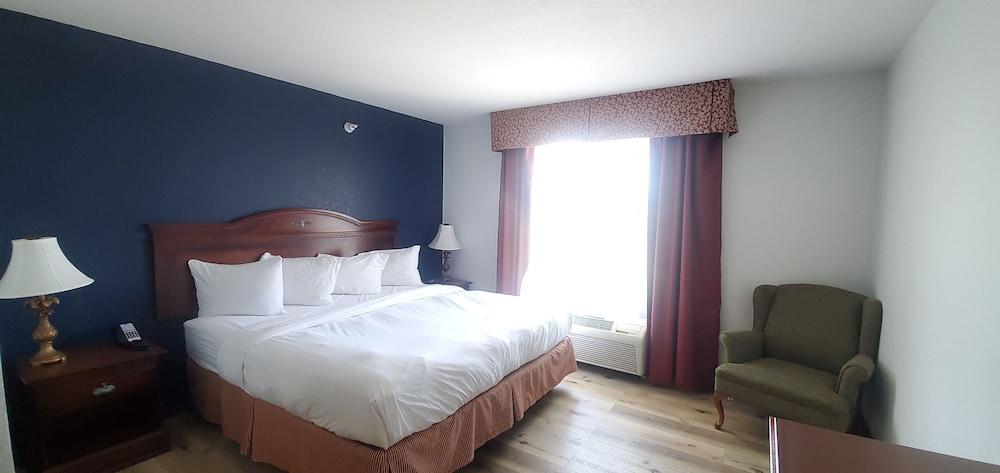 Wingate by Wyndham Youngstown/Austintown photo 4