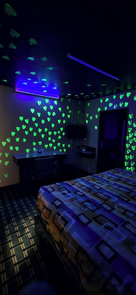 Royal Budget Inn photo 24
