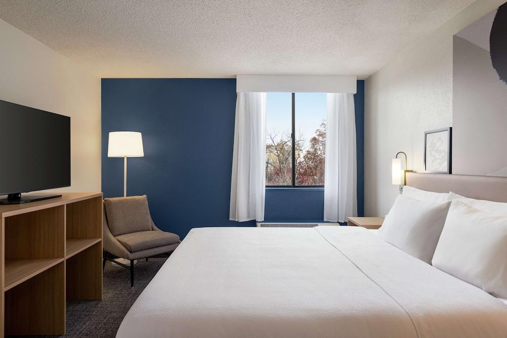 Spark by Hilton Germantown Washington DC North photo 10